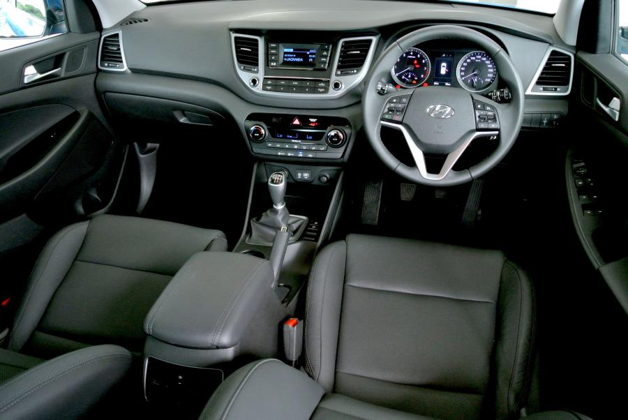 Торпедо Hyundai Tucson 2016 года  (ZA) (фото 6 из 17)